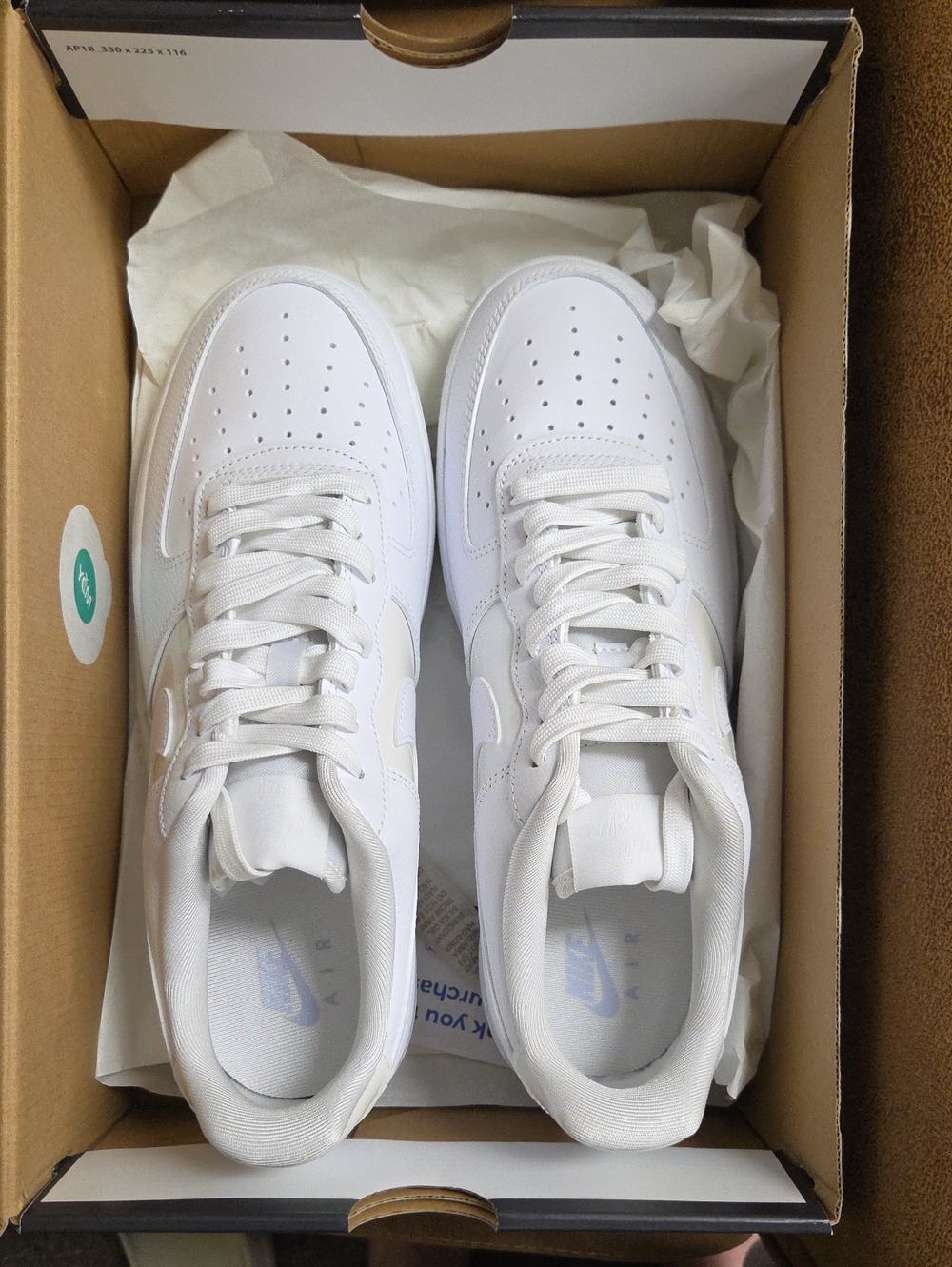 NIKE AIR FORCE 1 '07. 9M/ I0.5W